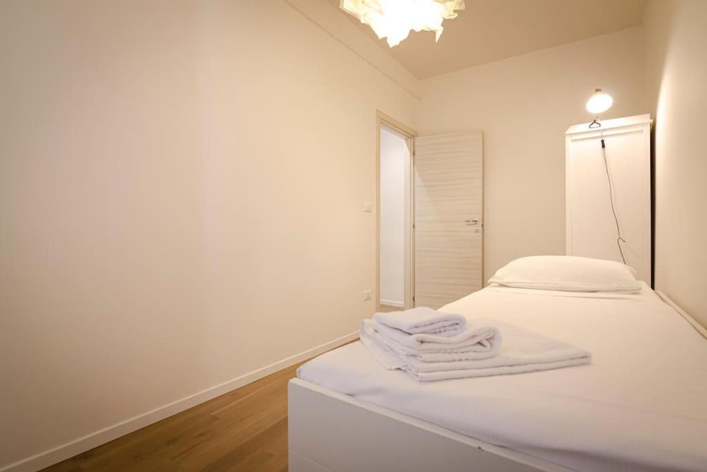 Del Riccio Home, In The Heart Of The City Bolonia Exterior foto